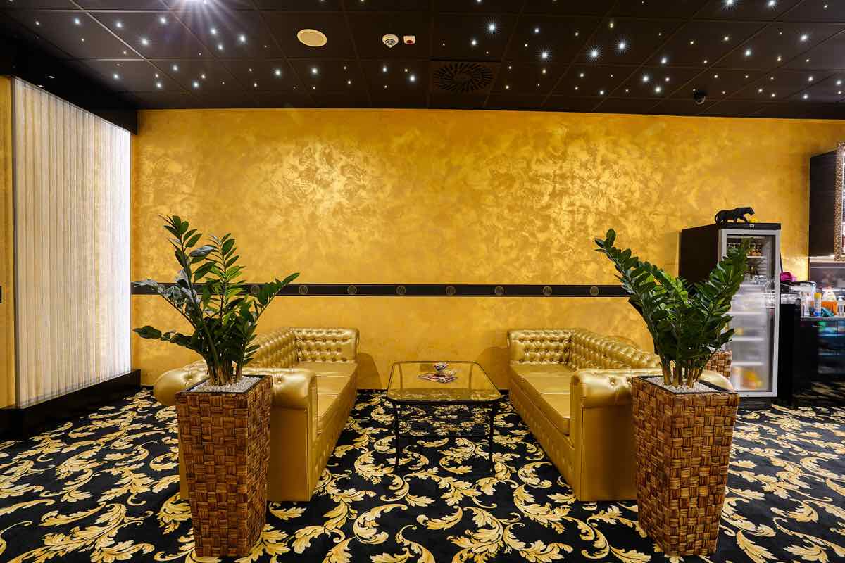 Hľadáte prémiové Casino blízko Bratislavy a Viedne? Objavte Šamorín